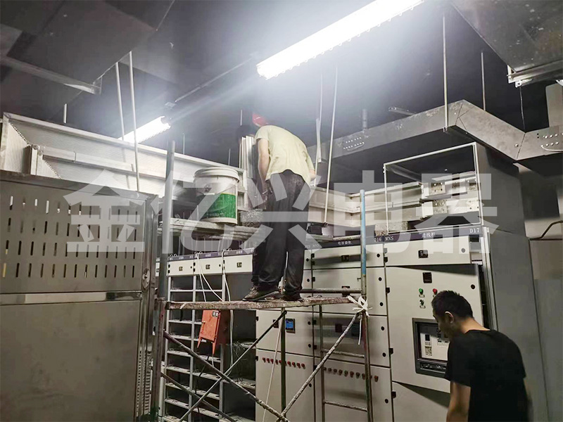 母线槽施工现场