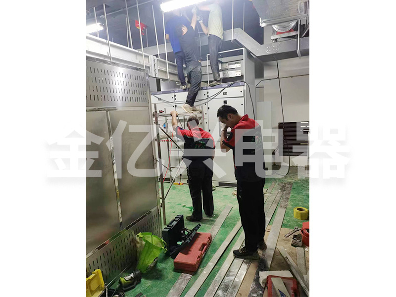 母线槽施工现场